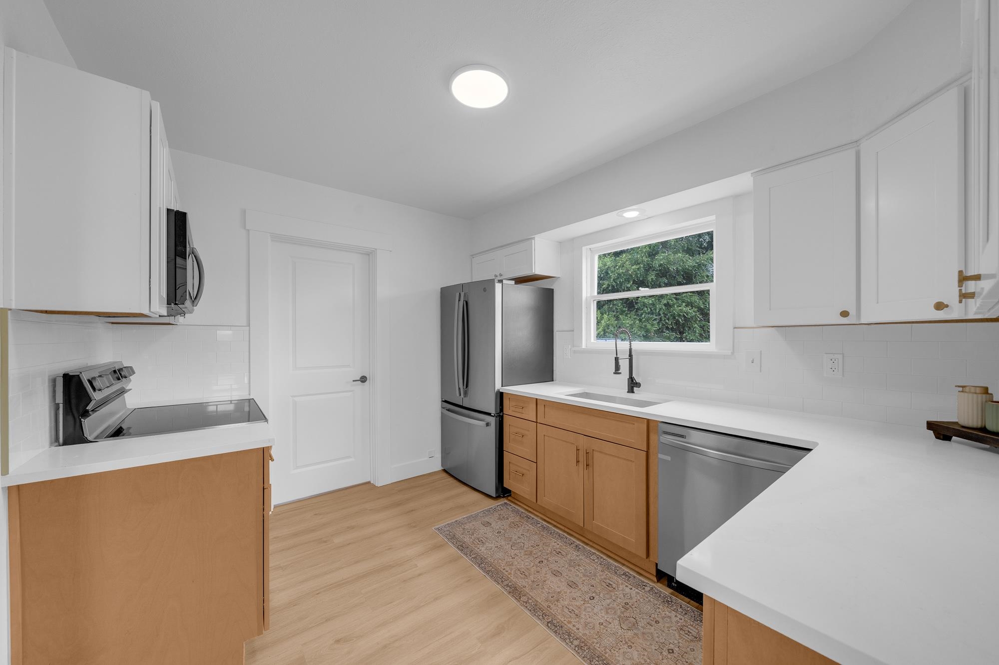 2433 E CENTRAL Ave - Photo 11