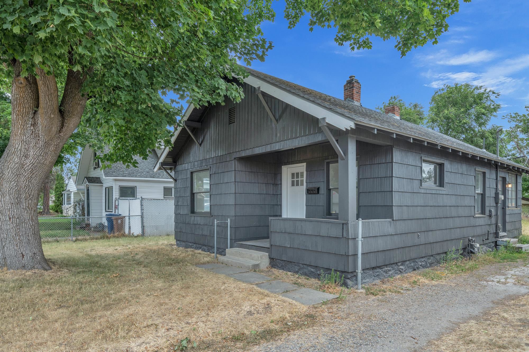 2433 E CENTRAL Ave - Photo 2