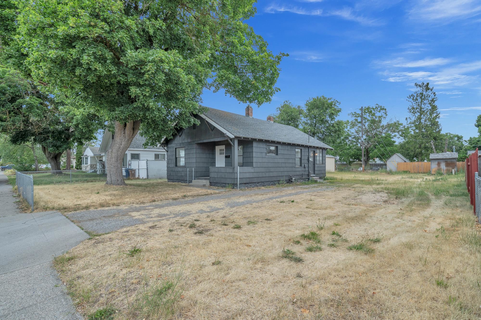 2433 E CENTRAL Ave - Photo 32