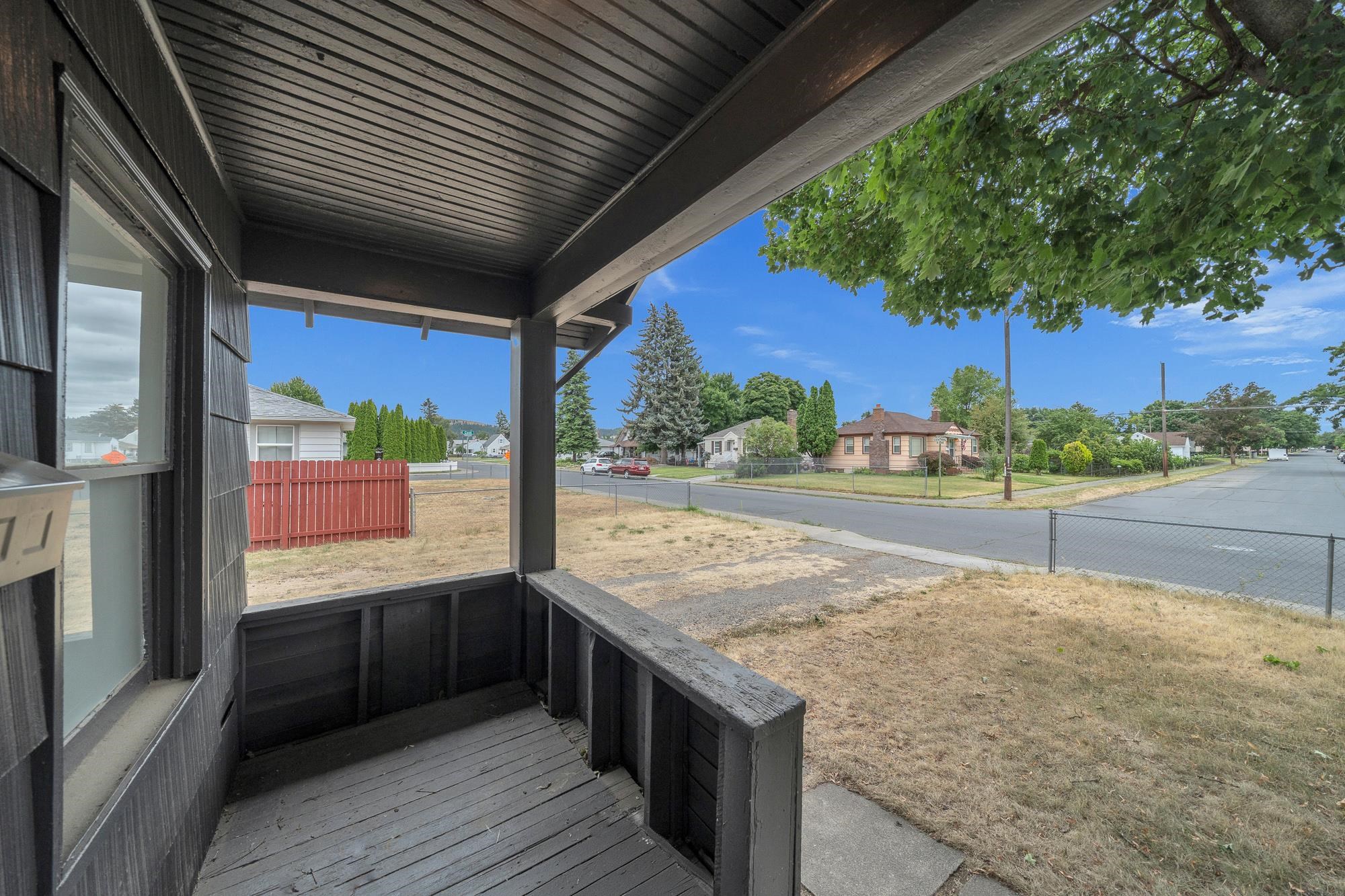 2433 E CENTRAL Ave - Photo 26
