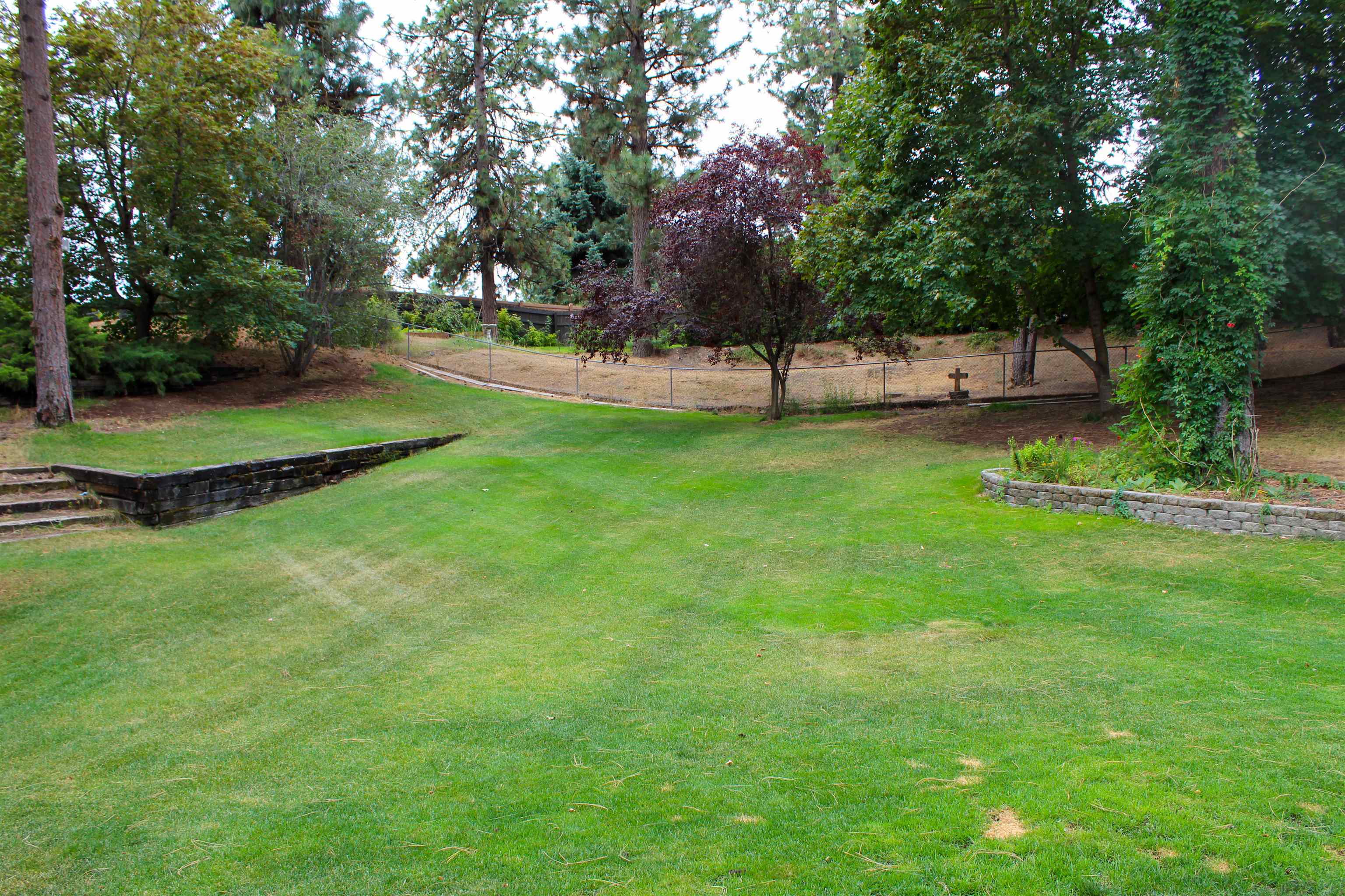 8311 N Greenwood Ct - Photo 4