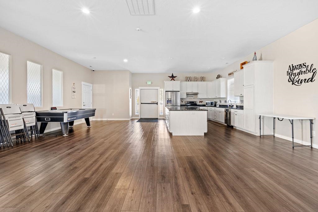 2201 N Craig #260 Rd - Photo 46