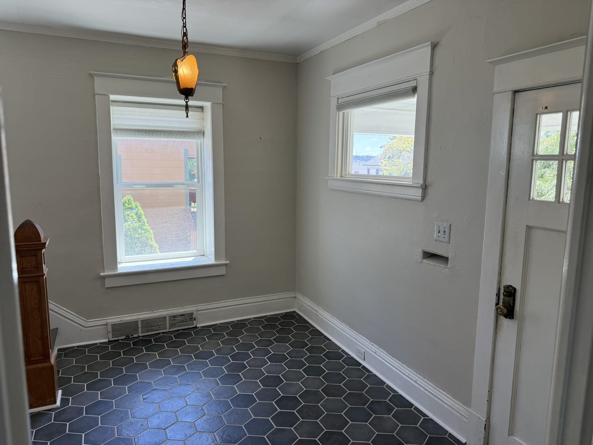 2628 N Stone St - Photo 3