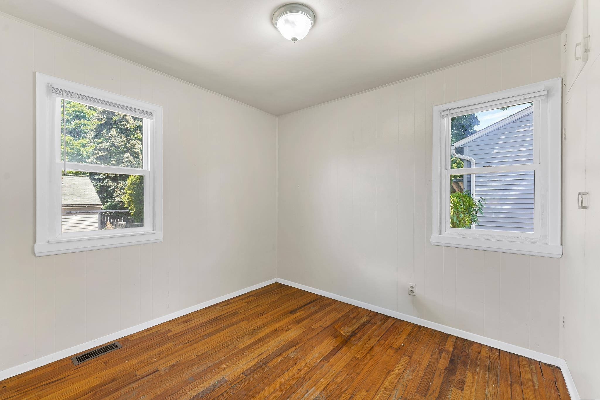 3303 E Congress Ave - Photo 9