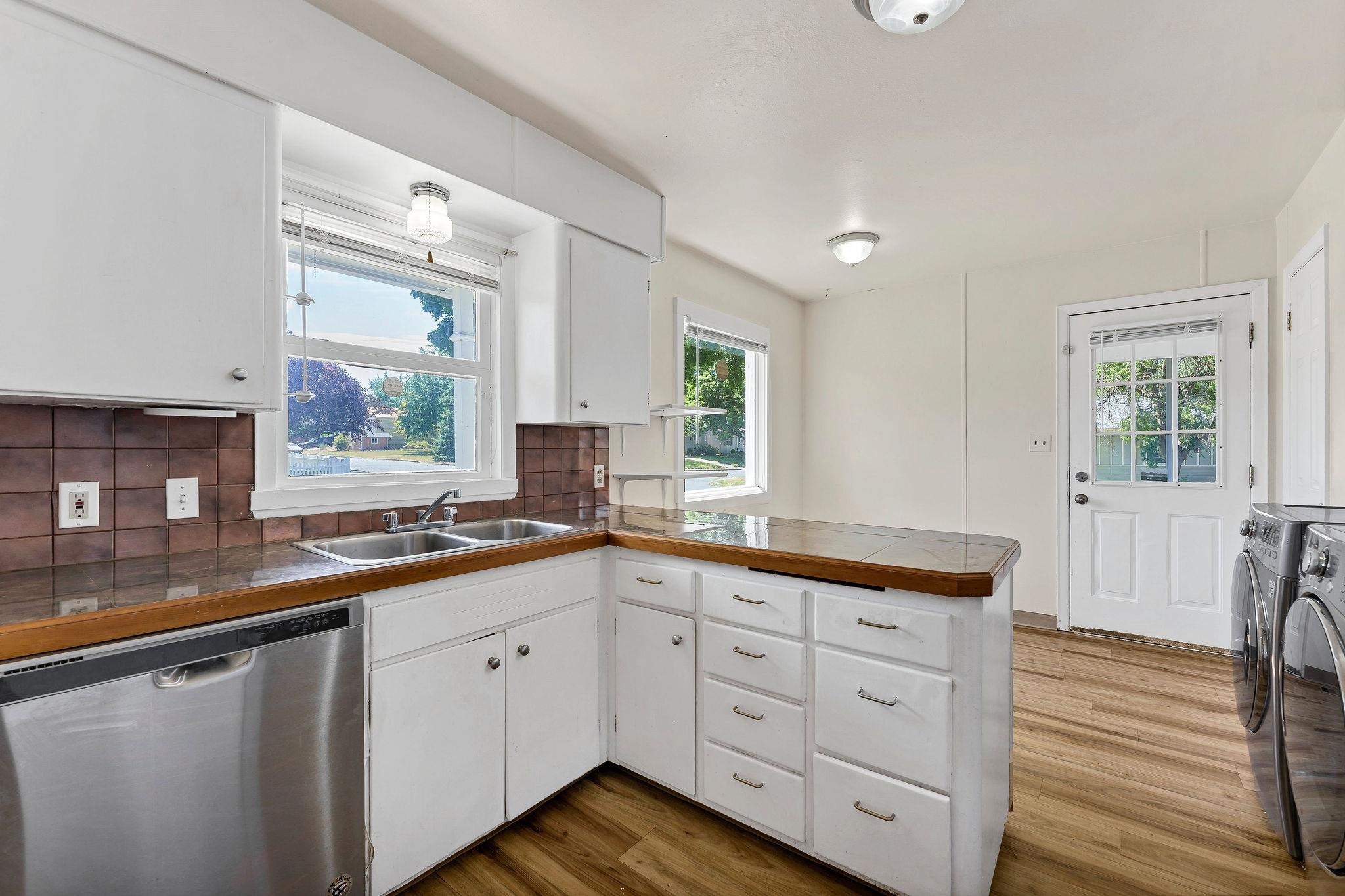 3303 E Congress Ave - Photo 16