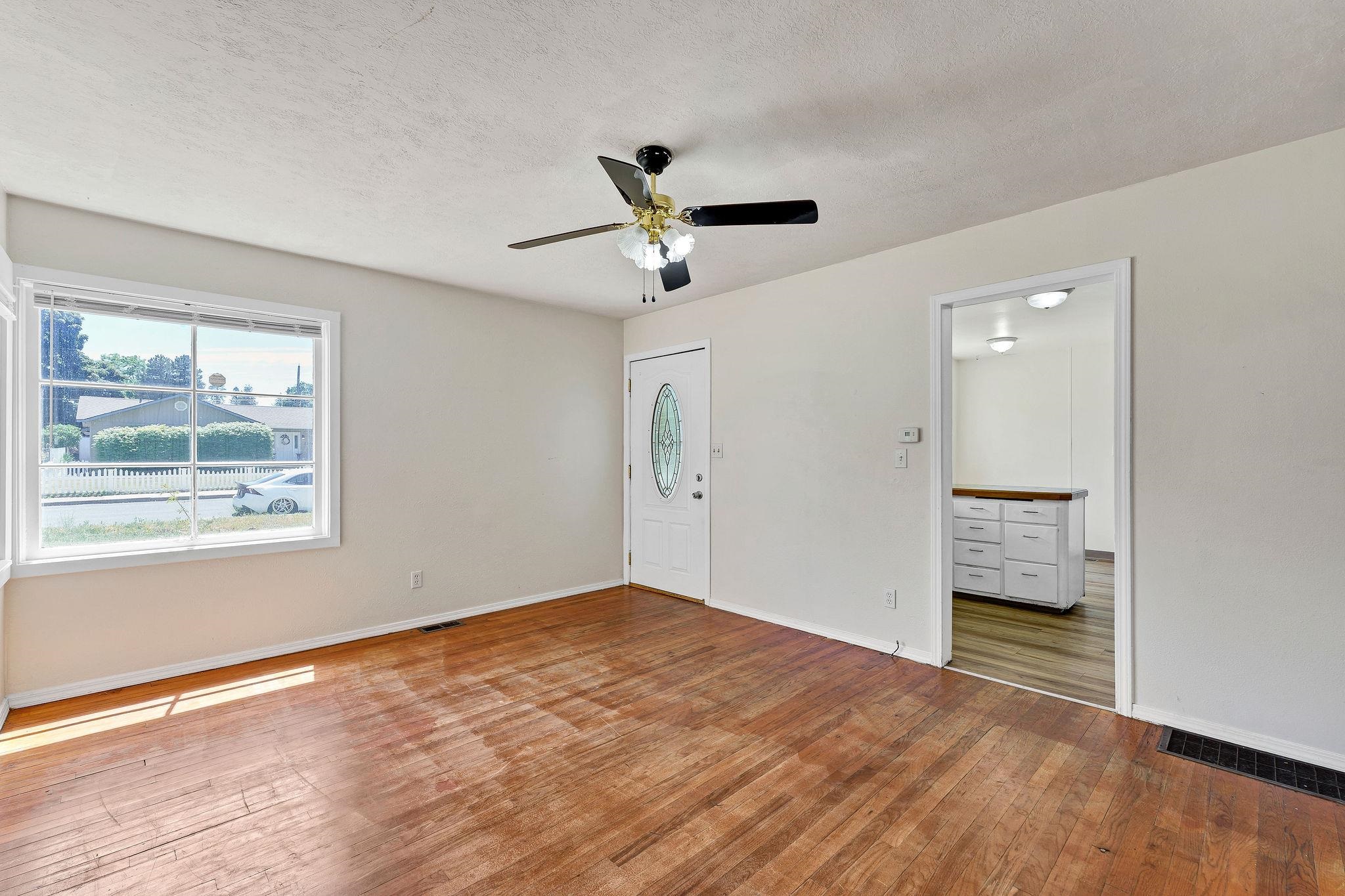 3303 E Congress Ave - Photo 18