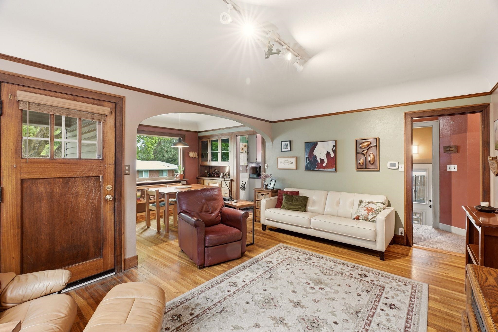 3210 E 16th Ave - Photo 4