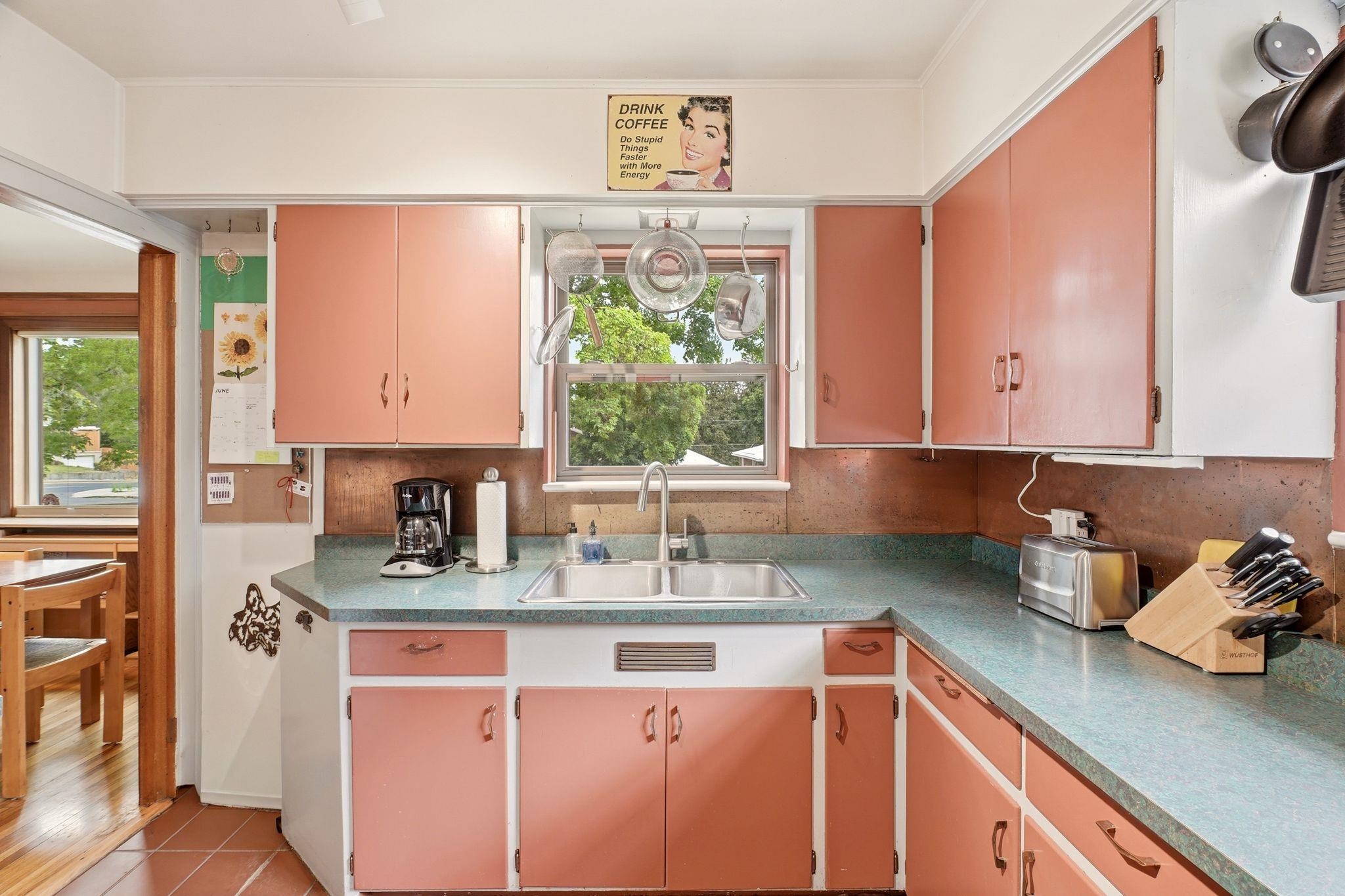 3210 E 16th Ave - Photo 9
