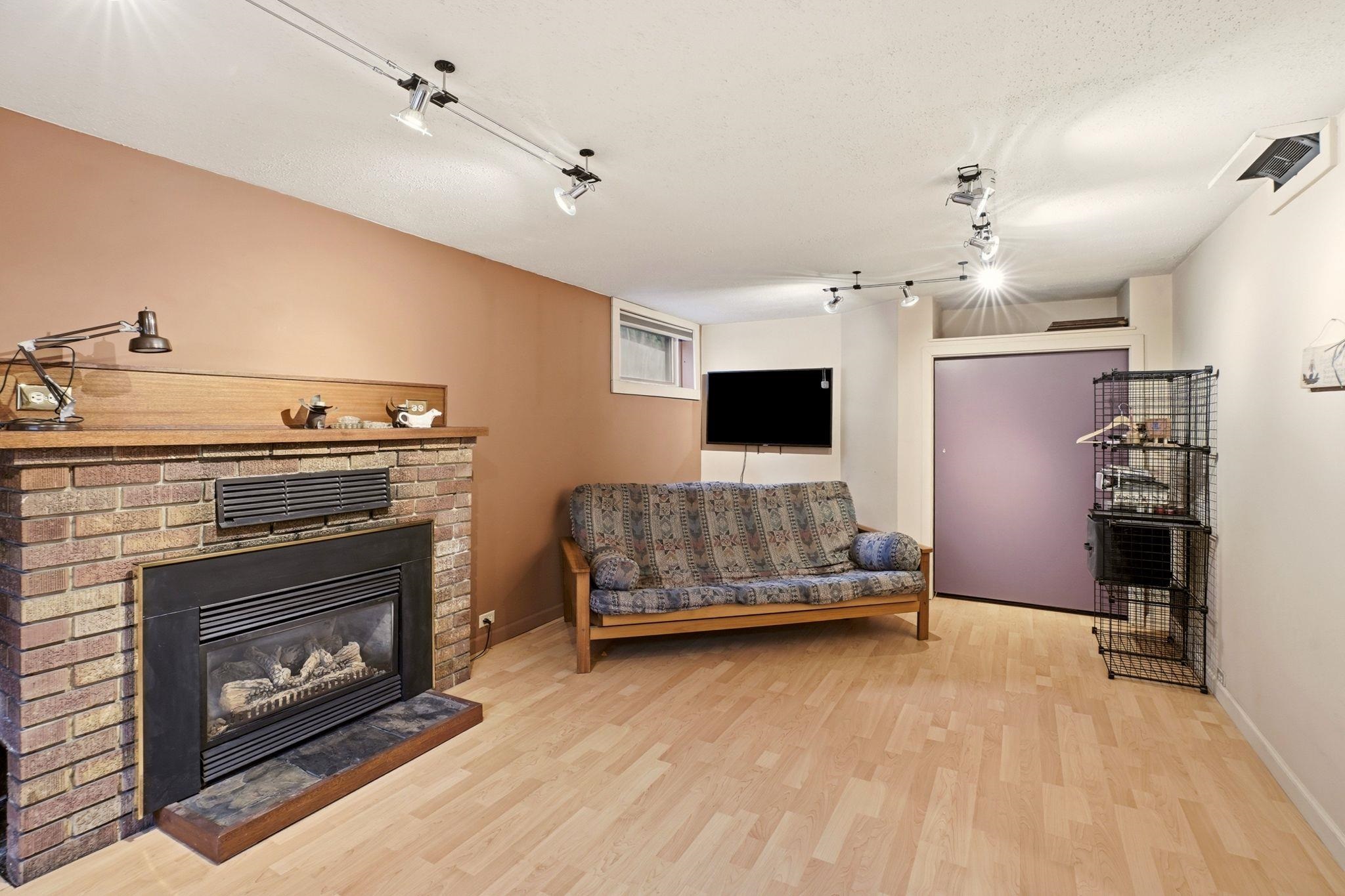 3210 E 16th Ave - Photo 18
