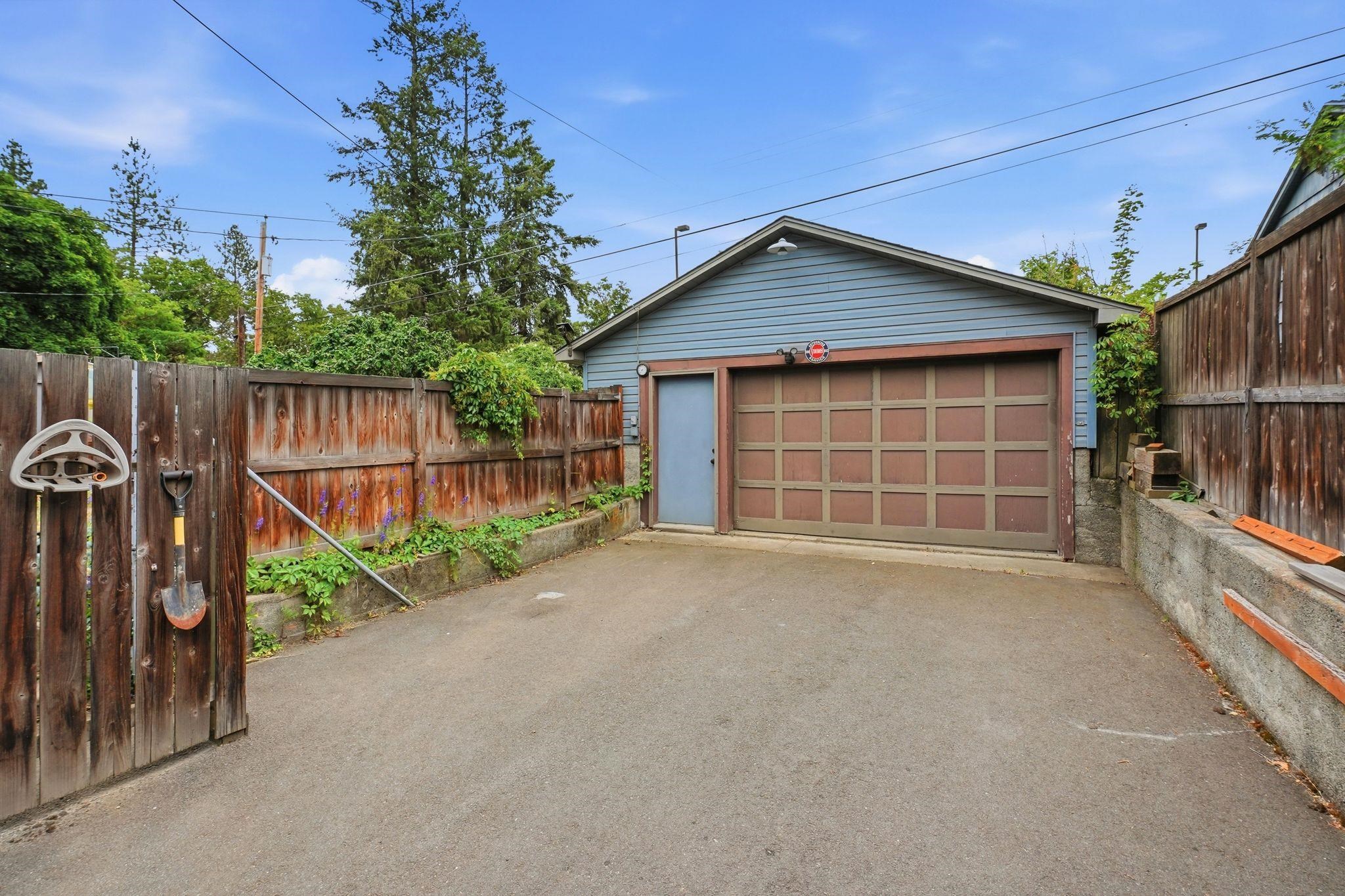 3210 E 16th Ave - Photo 28