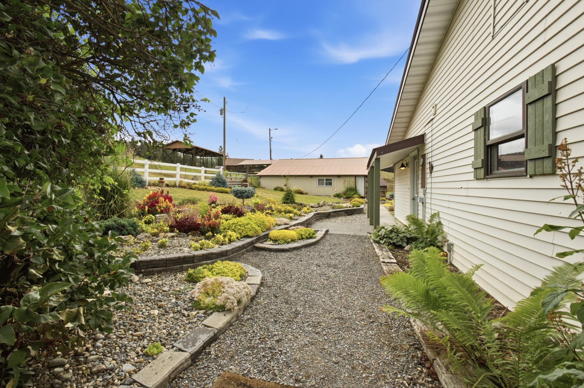 691 Highway 20 E - Photo 8