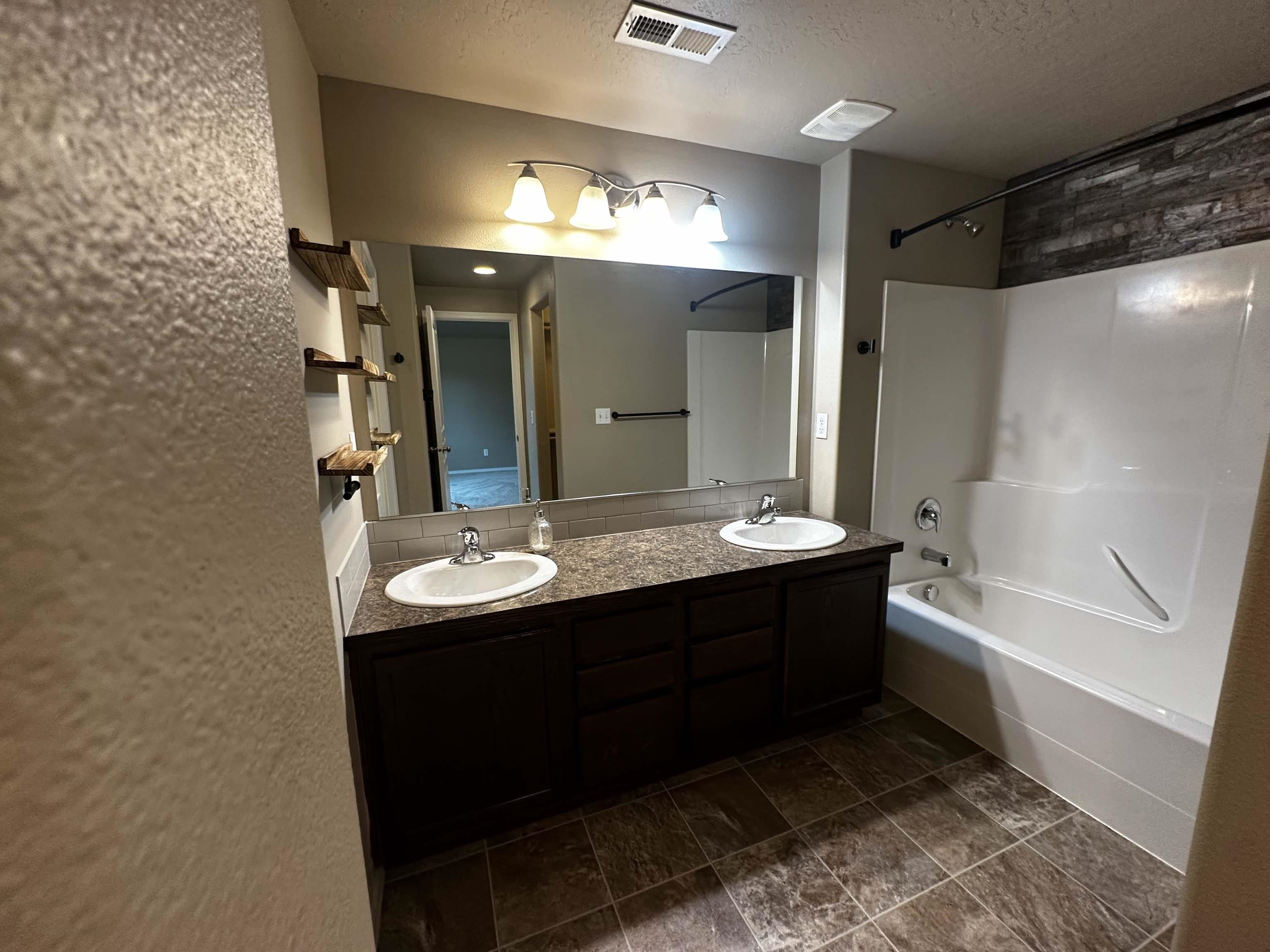 19013 E Mountain View Ave - Photo 11