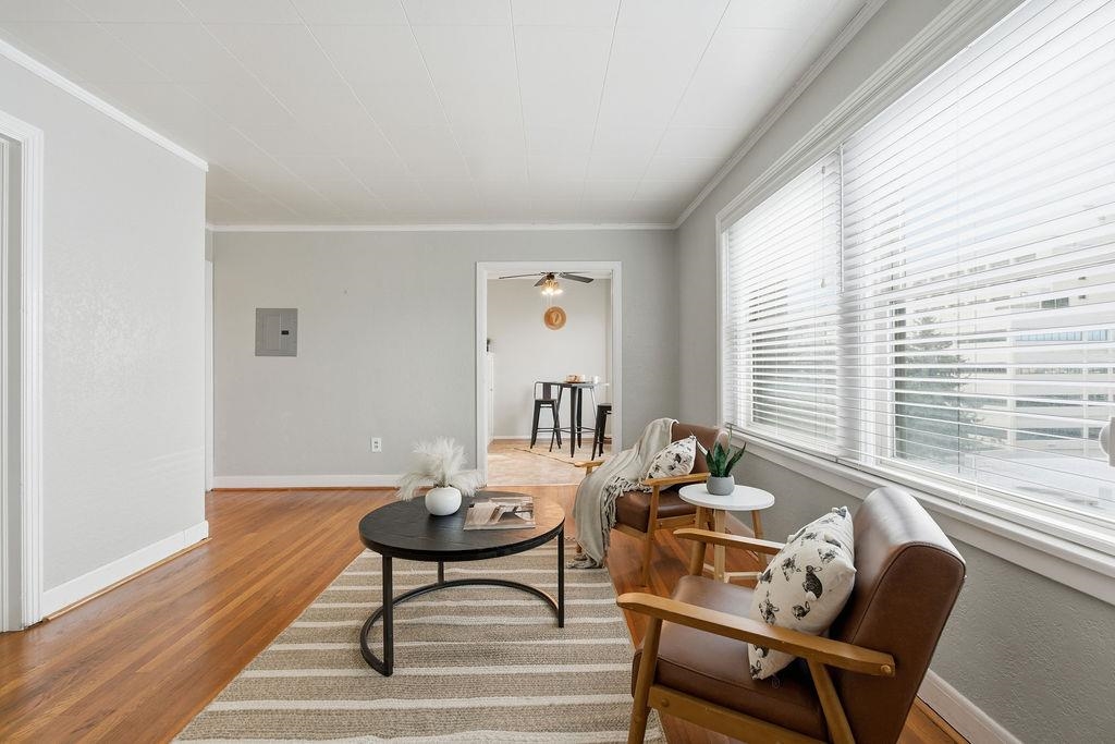 704 W 6th Ave - Photo 6