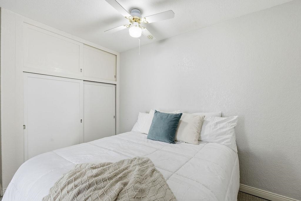 704 W 6th Ave - Photo 9