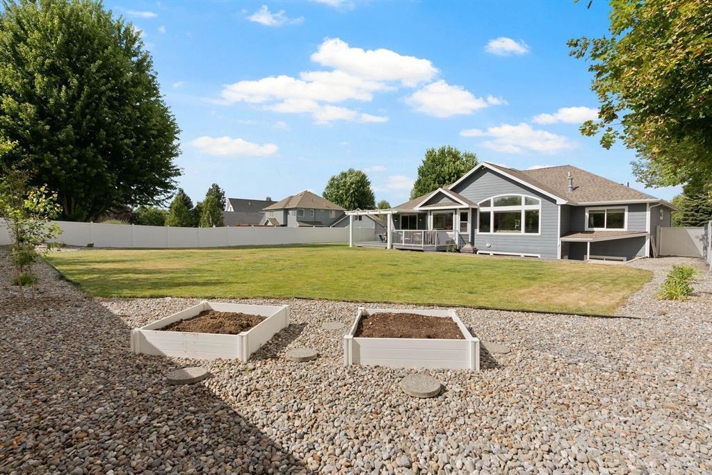 17110 E Daybreak Ln - Photo 6