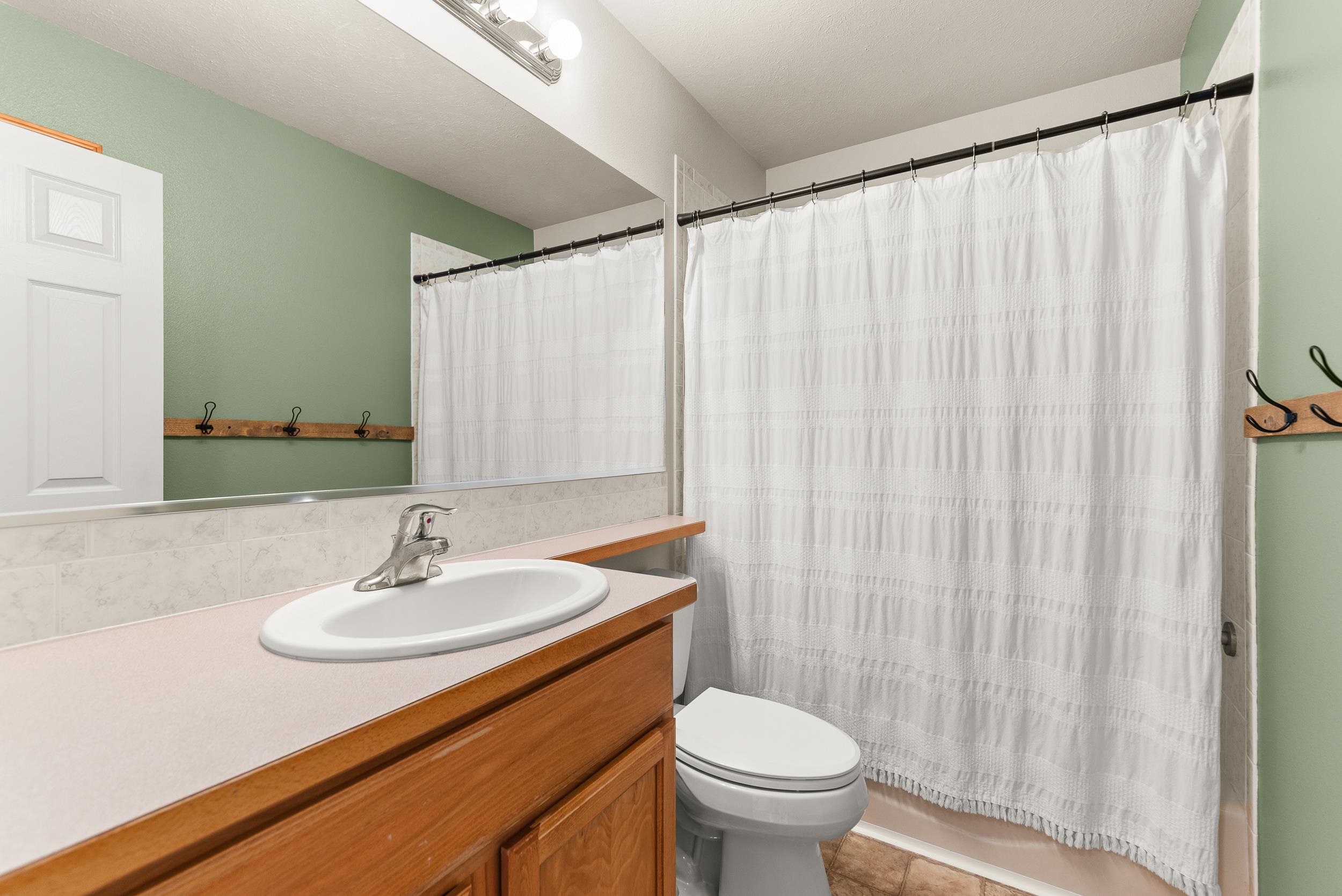 1613 E 2nd St - Photo 25