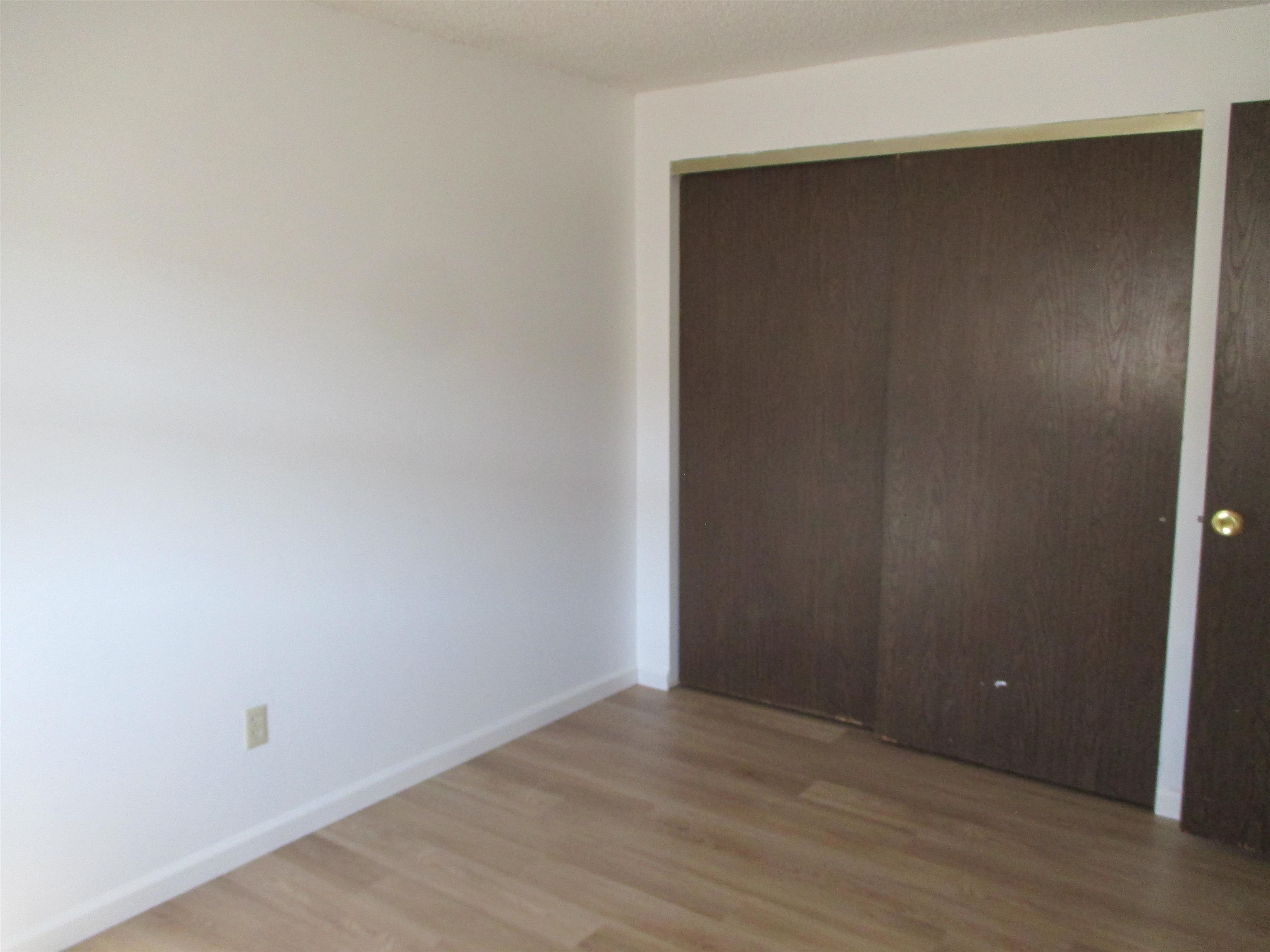 2004 E Rowan Ave - Photo 8