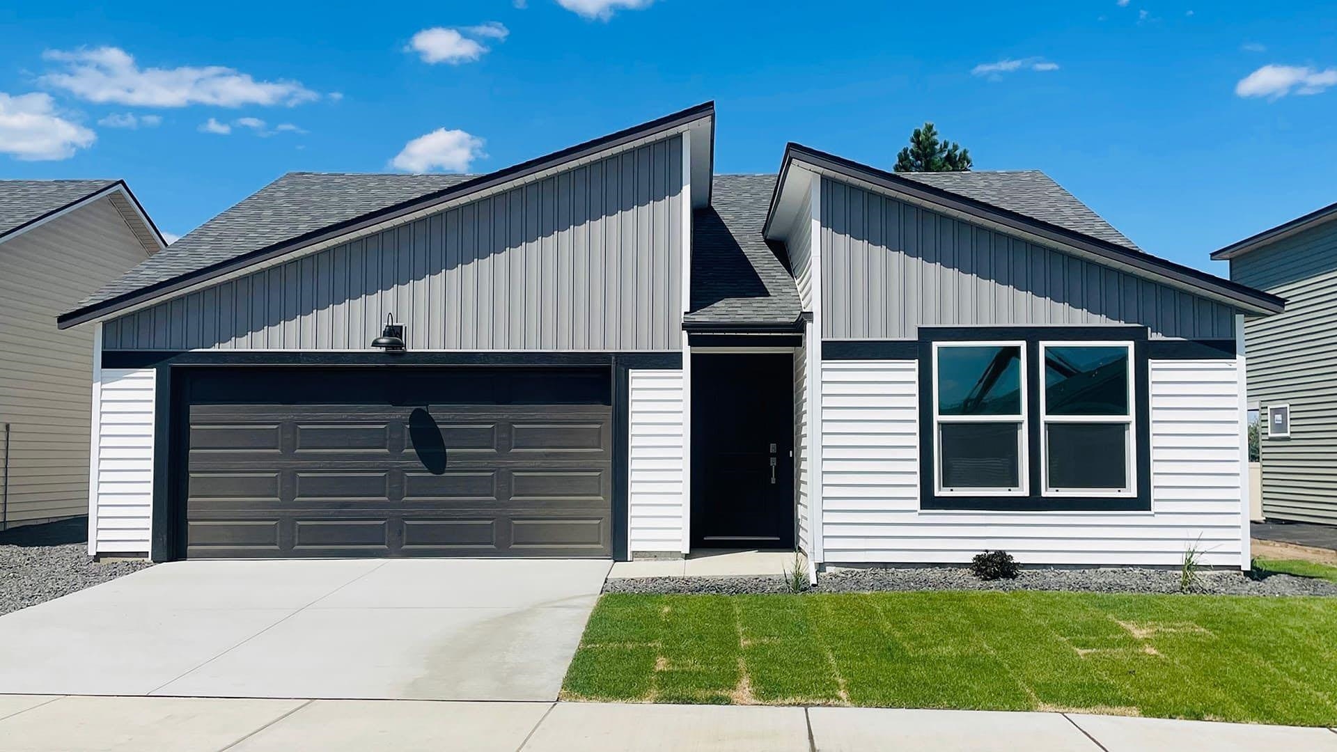 13552 W Sprague Ave - Photo 1