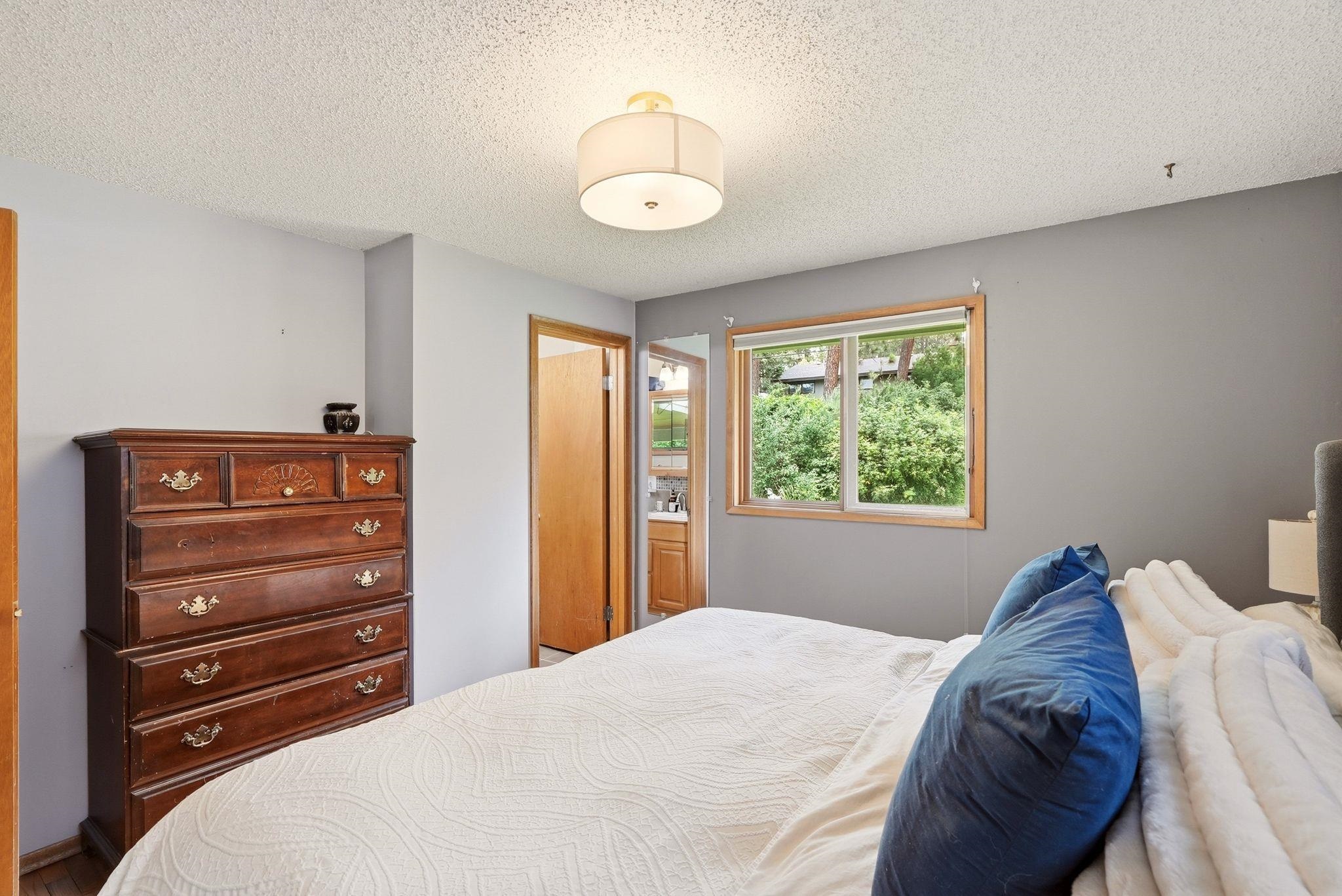 12725 E 25TH Ave - Photo 16