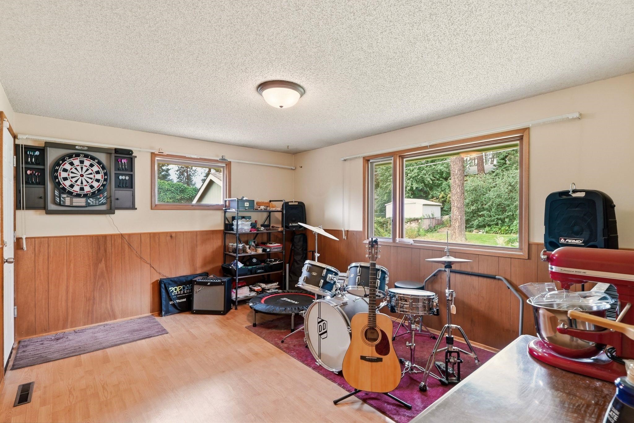 12725 E 25TH Ave - Photo 21