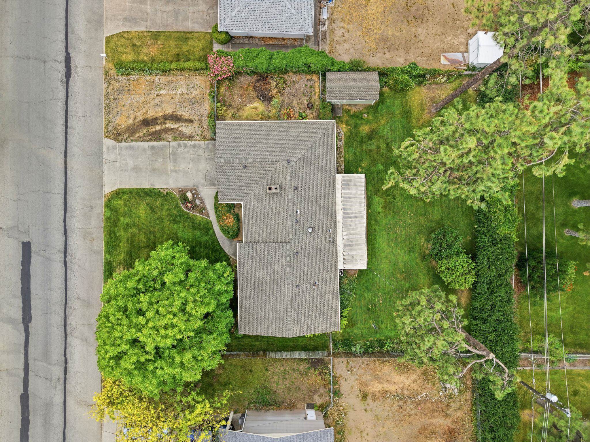 12725 E 25TH Ave - Photo 41