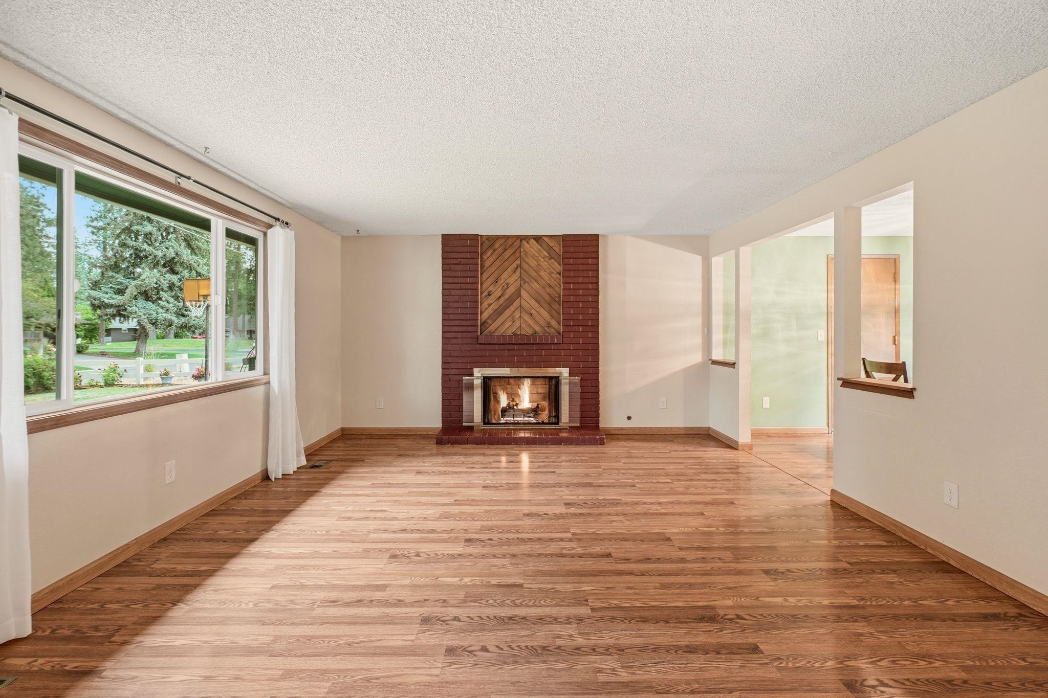 1612 E 49th Ave - Photo 17