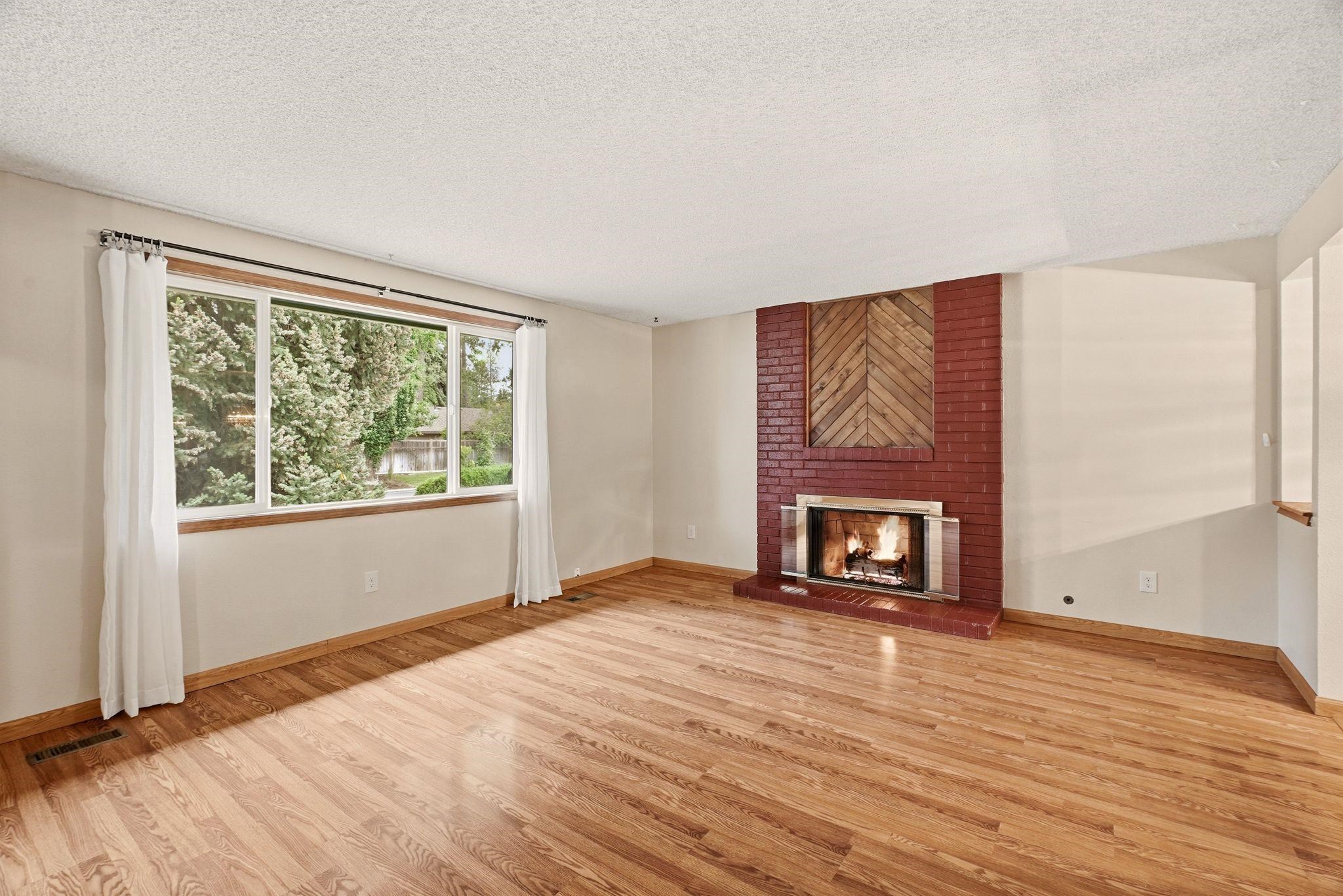 1612 E 49th Ave - Photo 5