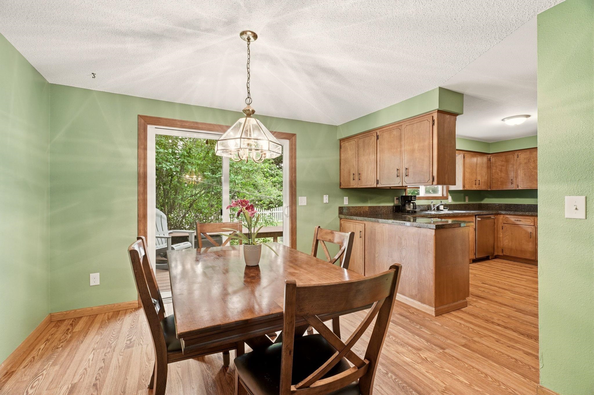 1612 E 49th Ave - Photo 7