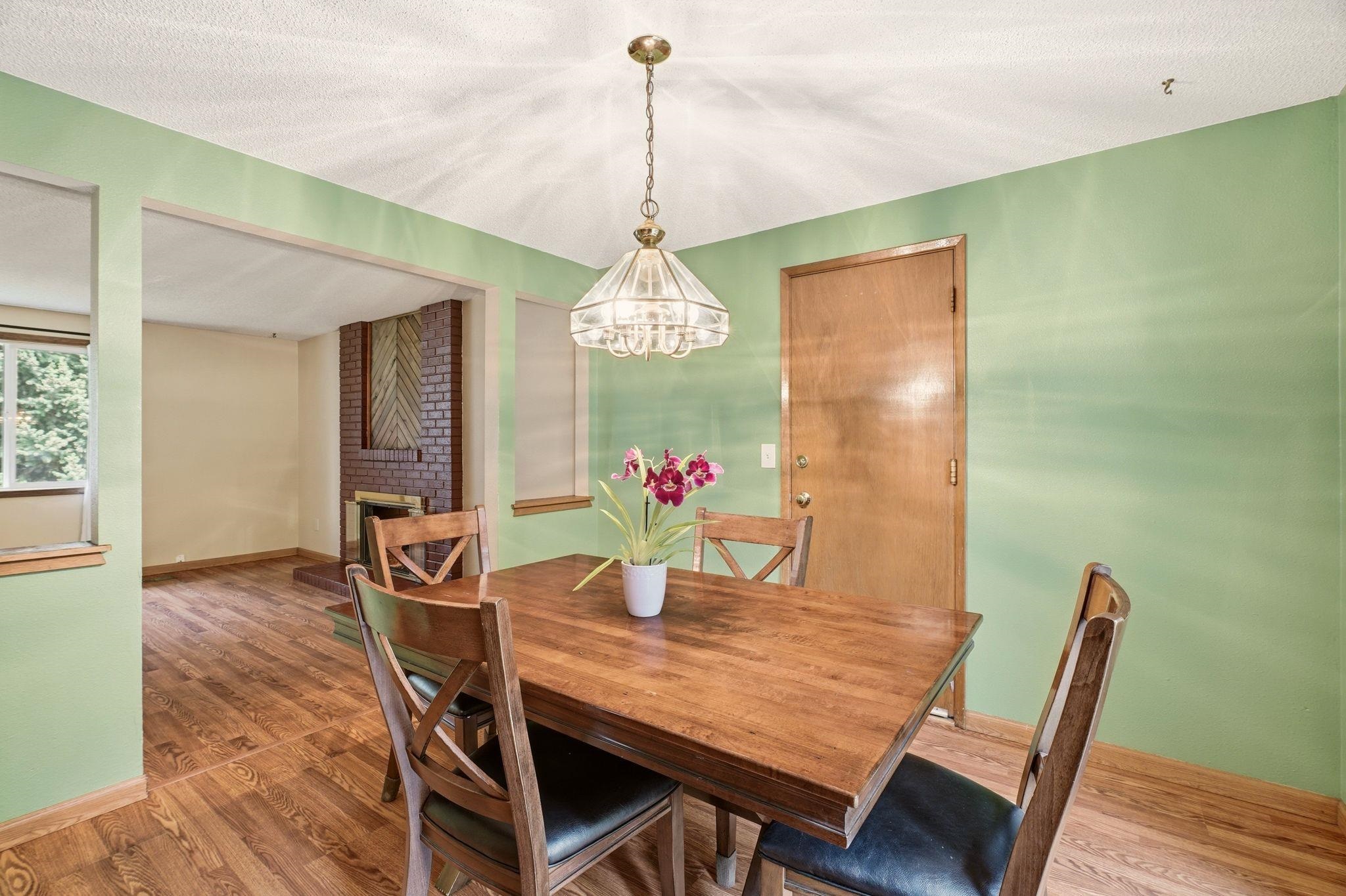 1612 E 49th Ave - Photo 9