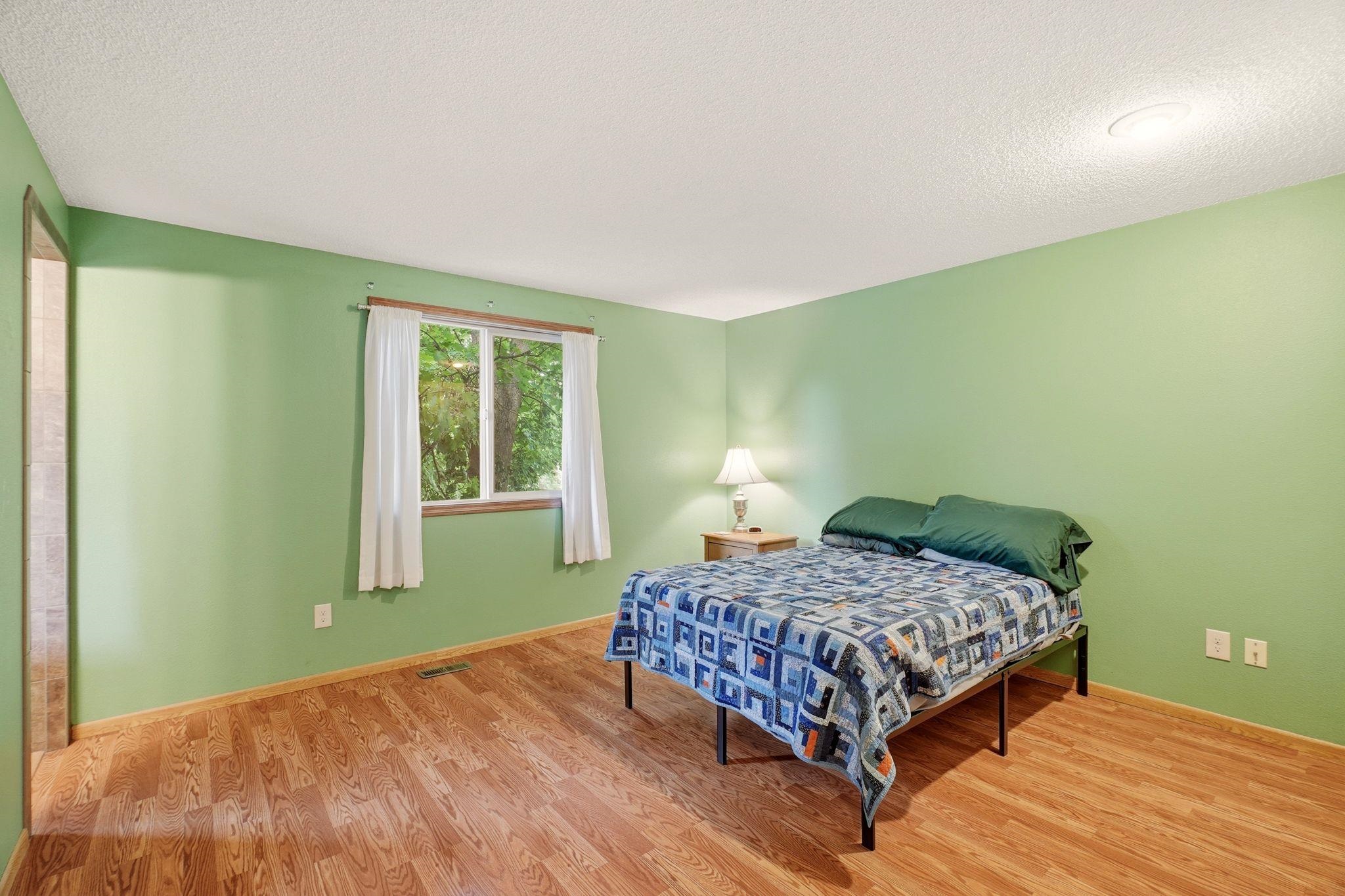 1612 E 49th Ave - Photo 12