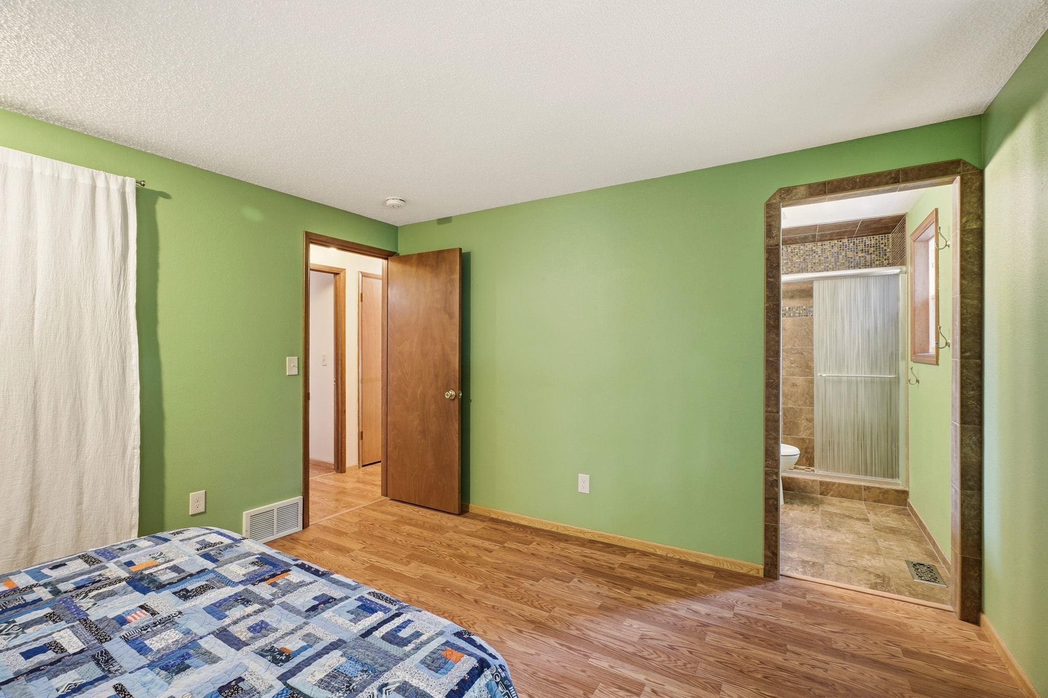 1612 E 49th Ave - Photo 13