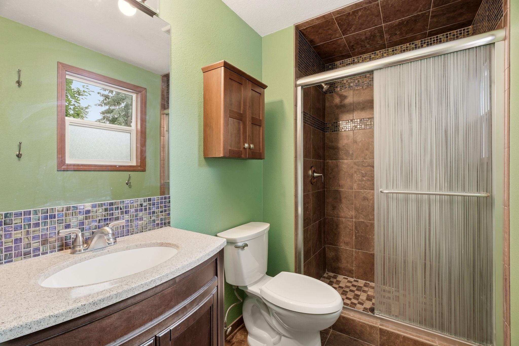 1612 E 49th Ave - Photo 14
