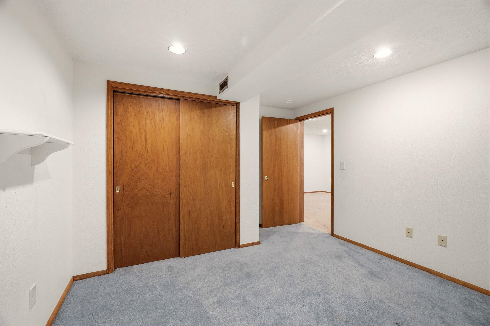 1612 E 49th Ave - Photo 27