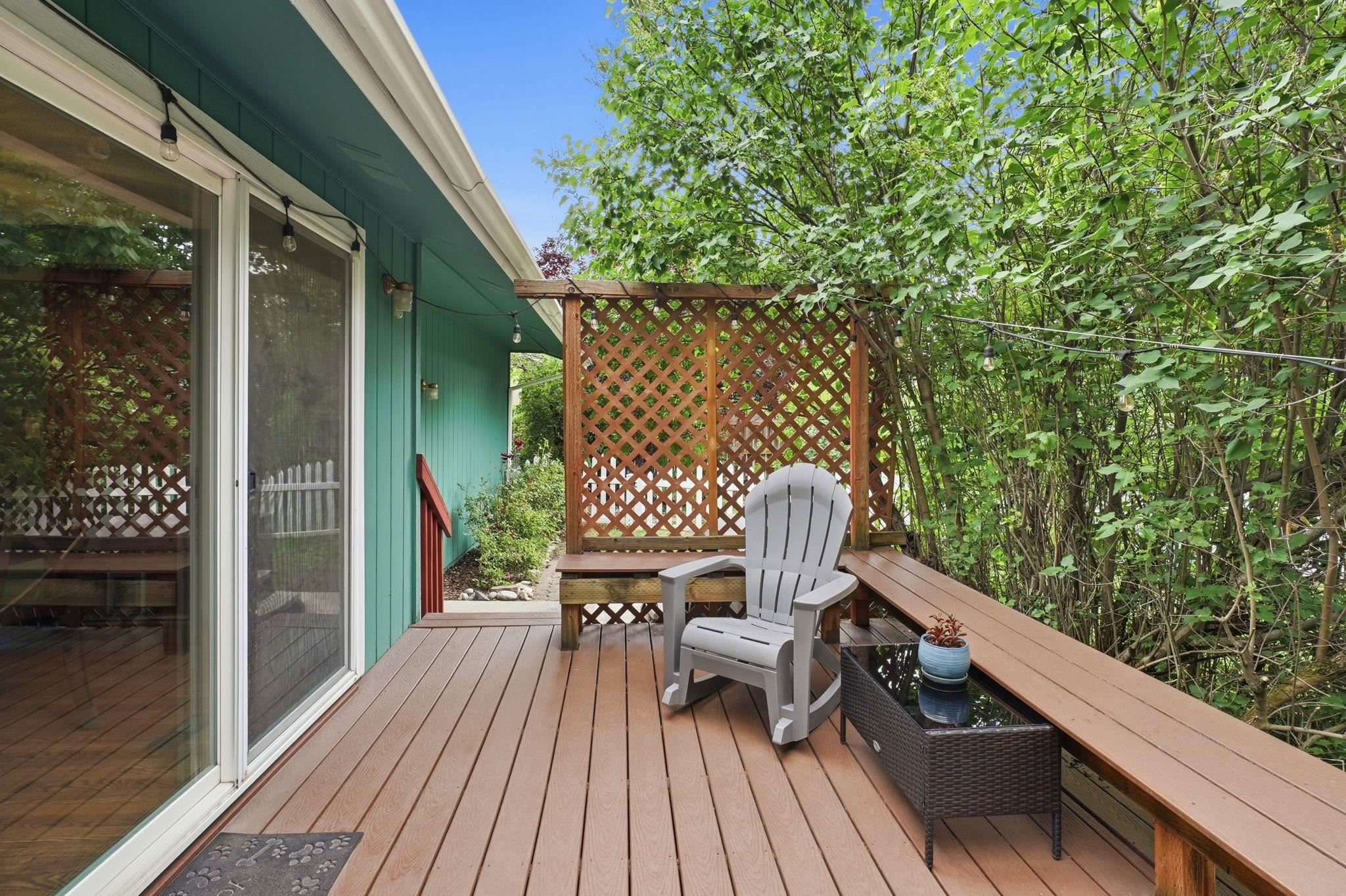1612 E 49th Ave - Photo 30