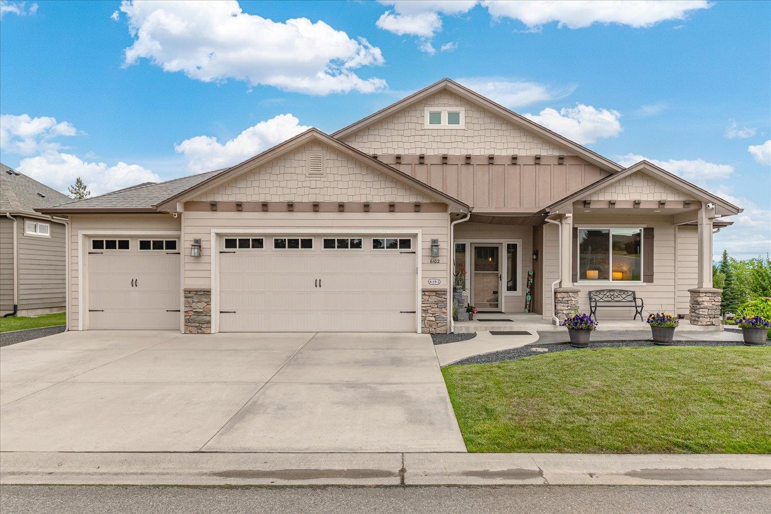 6102 N Blue Spruce Ln - Photo 1