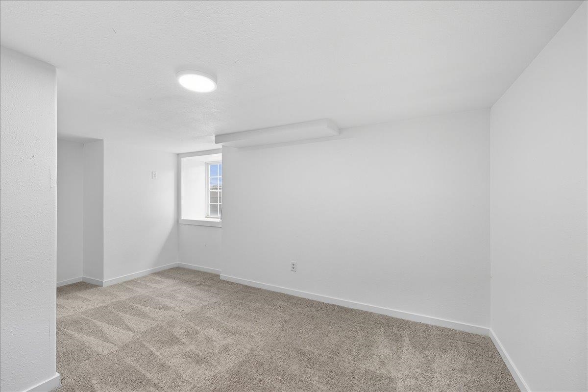 1308 W Nora Ave - Photo 28