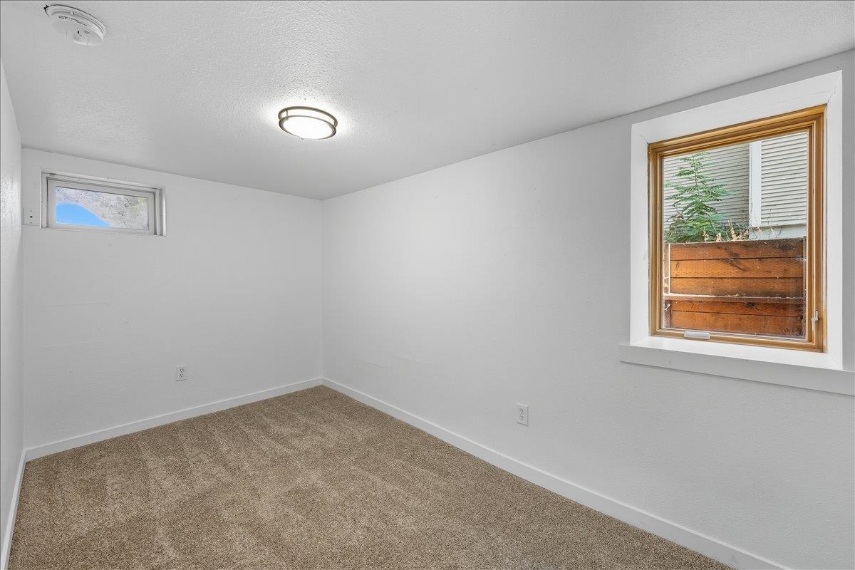 1308 W Nora Ave - Photo 33