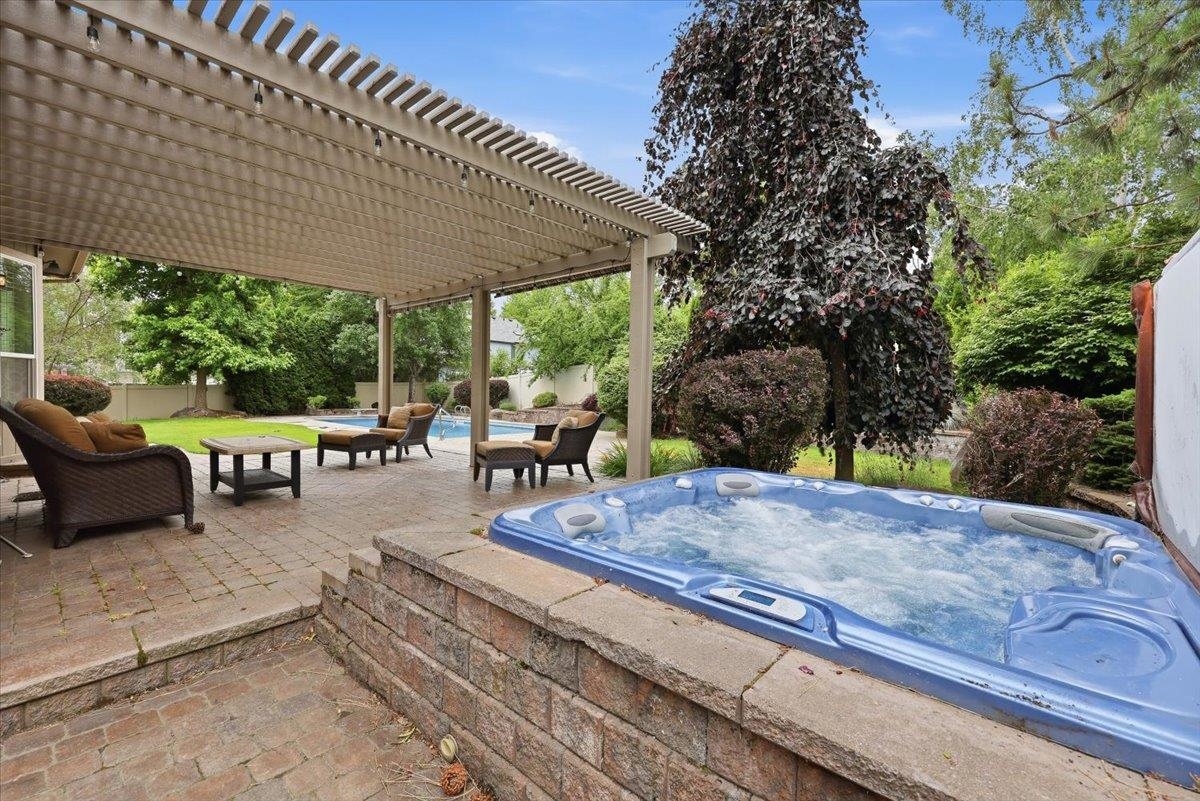 15923 N Woodcrest Ct - Photo 5