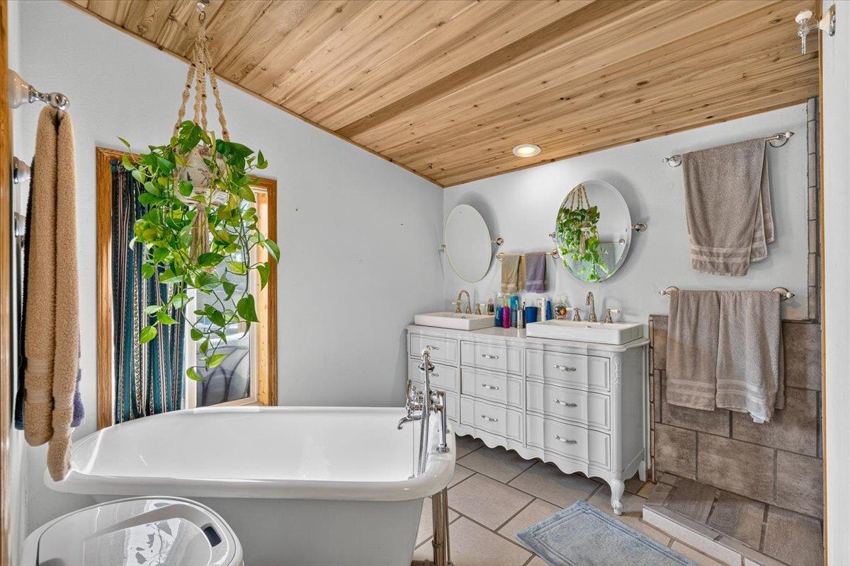 5292 Northshore Diamond Lake Rd - Photo 3