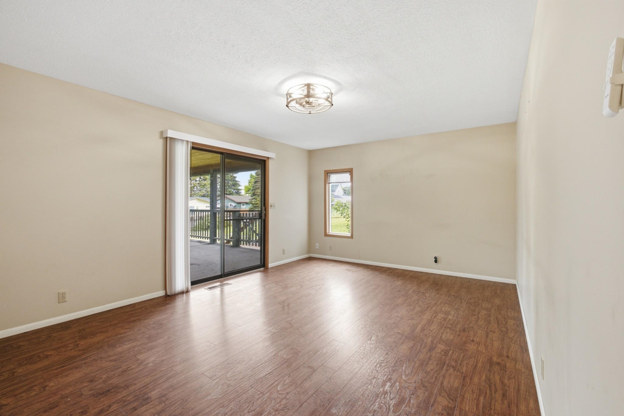 824 S Chester St - Photo 6