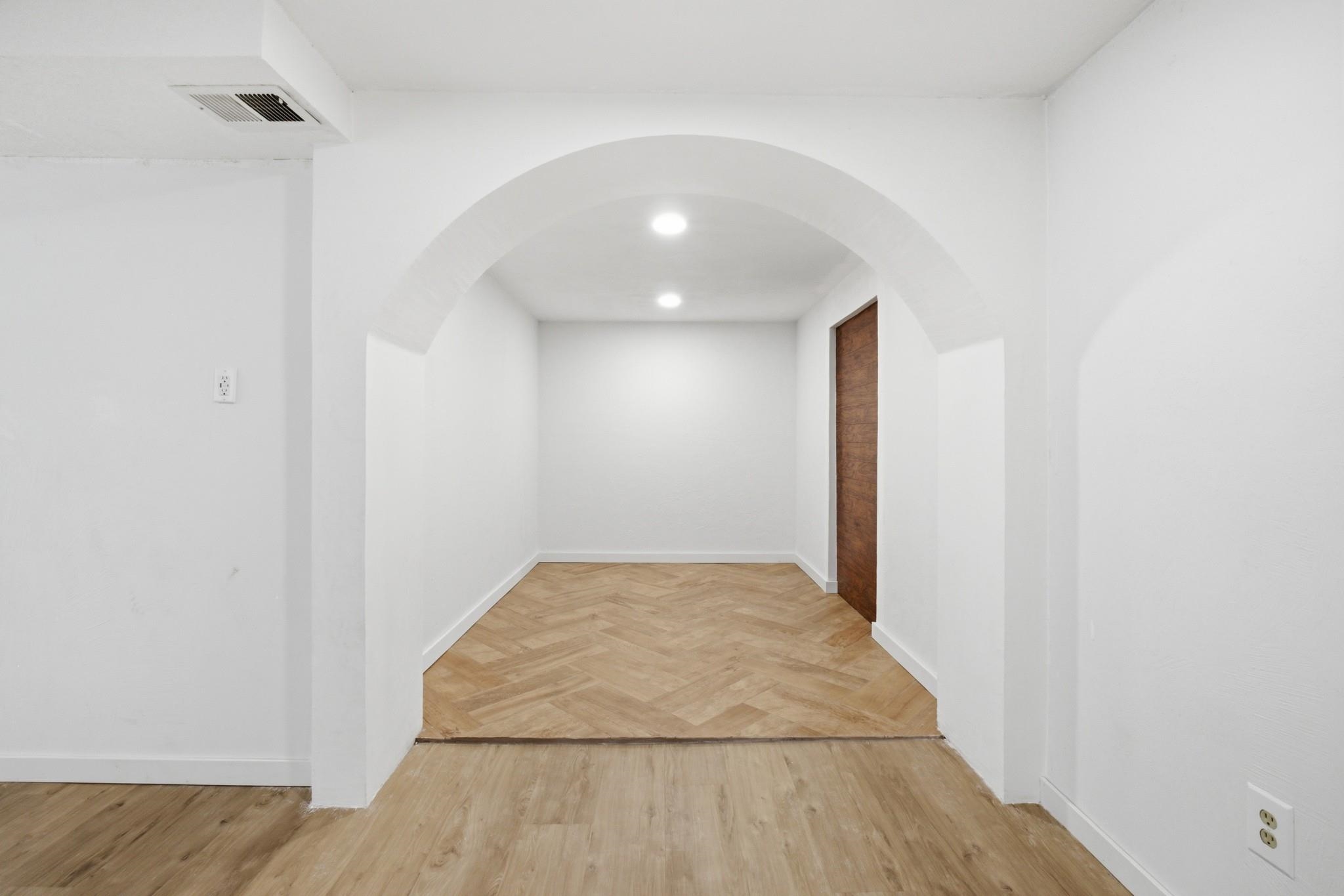 824 S Chester St - Photo 16