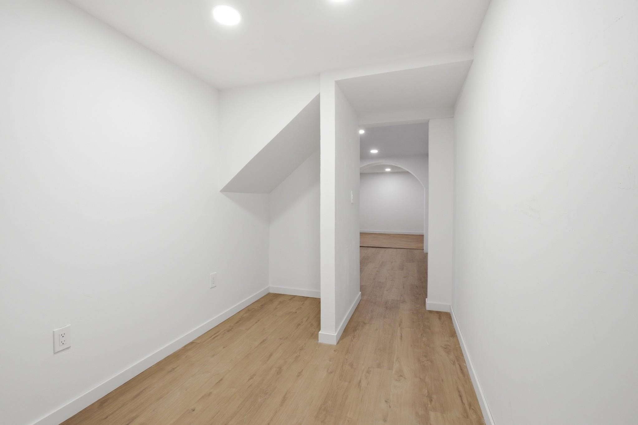 824 S Chester St - Photo 17
