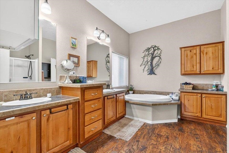 219 Eagle Dr - Photo 11