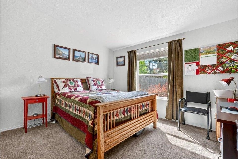 219 Eagle Dr - Photo 16