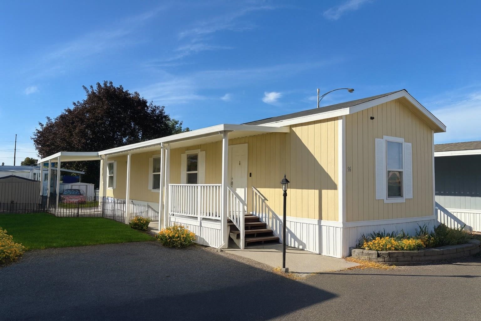 6300 E 2nd Ave - Photo 1