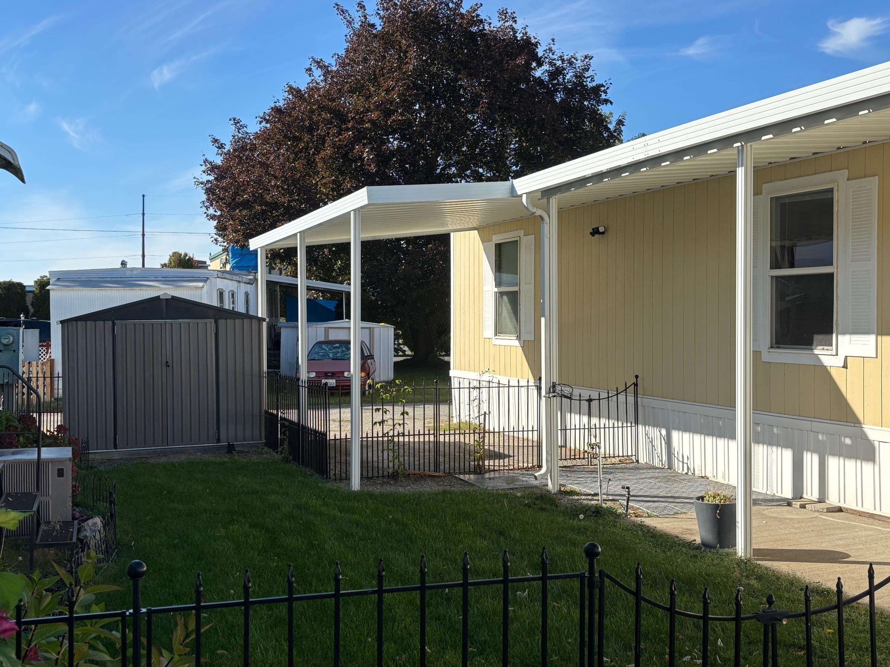 6300 E 2nd Ave - Photo 28