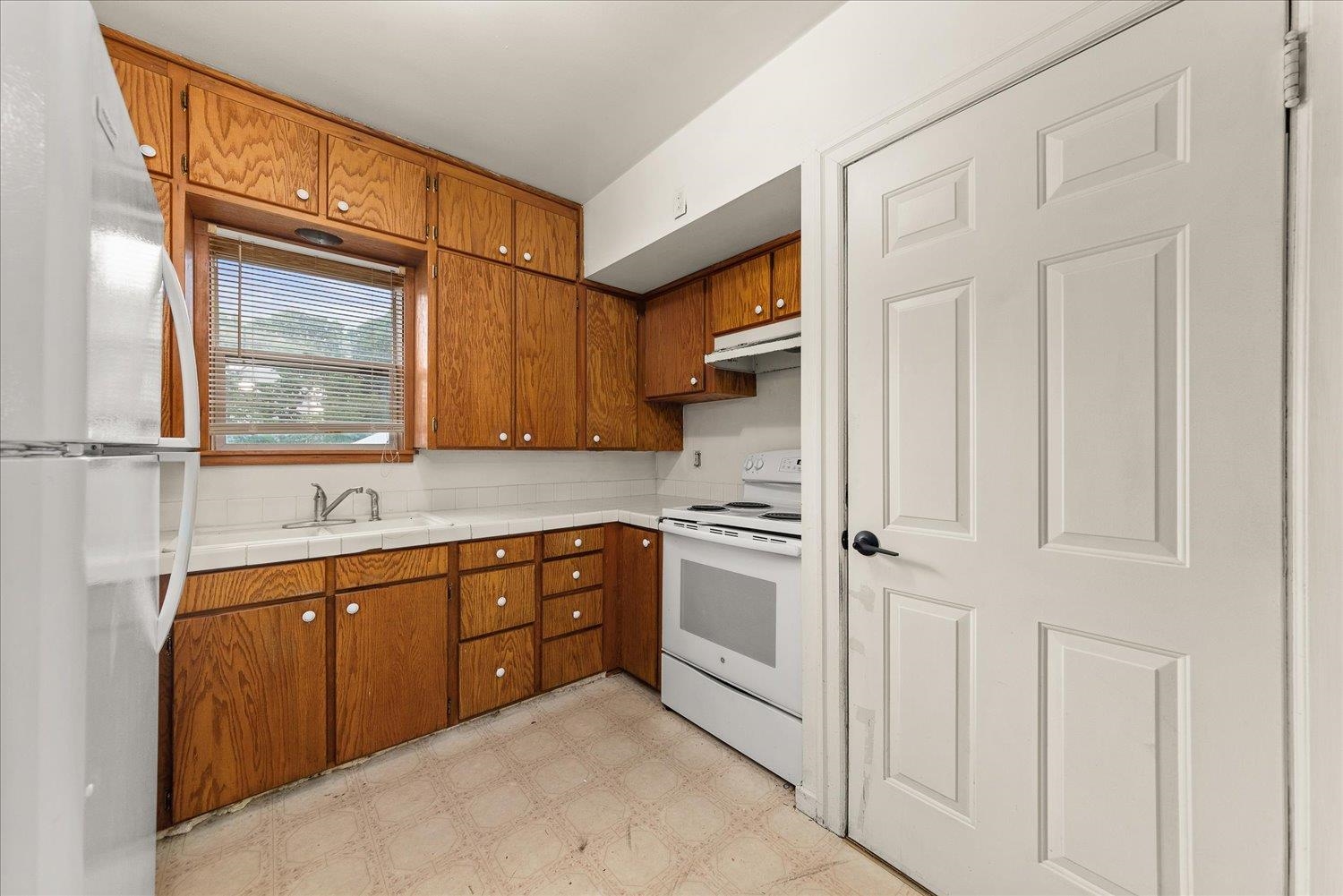 417 E Princeton Ave - Photo 9