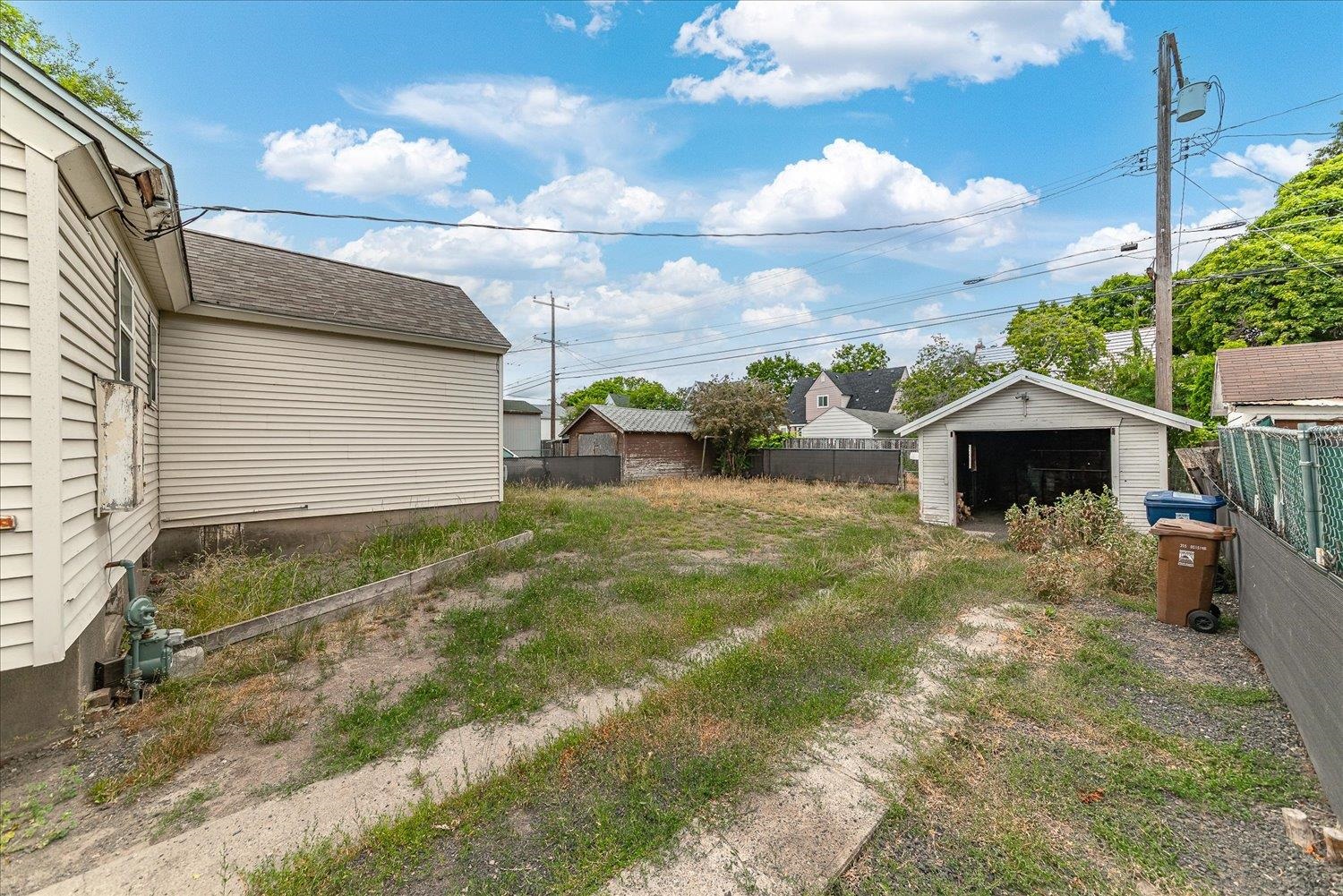 417 E Princeton Ave - Photo 25