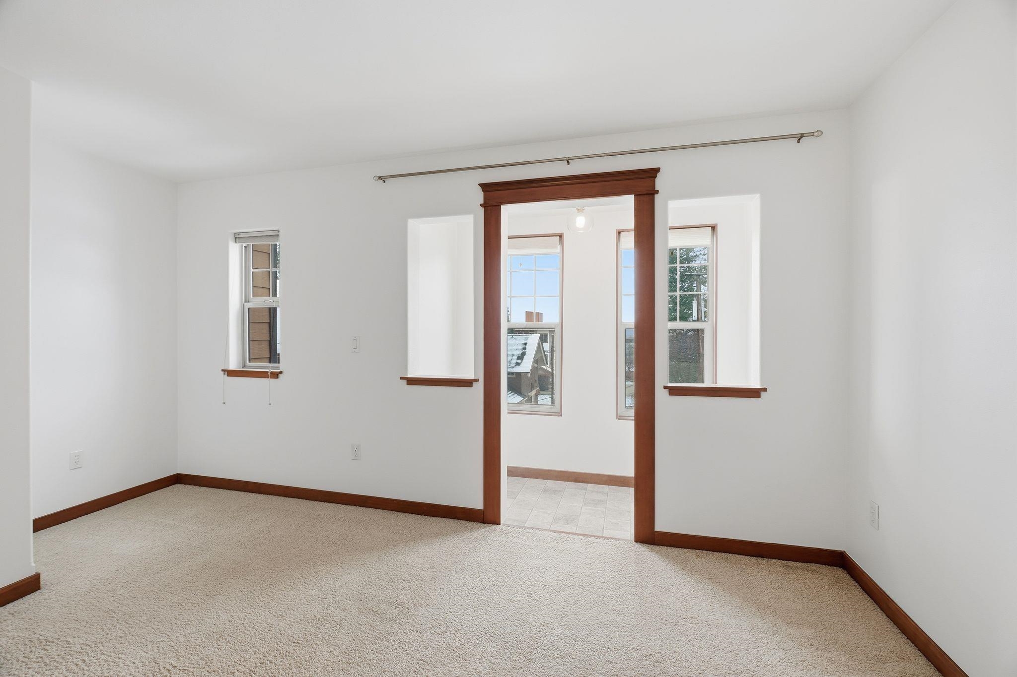 416 S Hemlock St - Photo 18