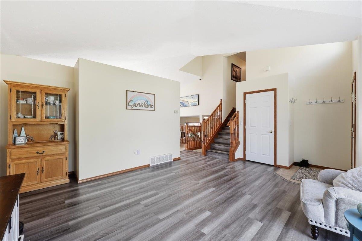 6305 S Tay St - Photo 4
